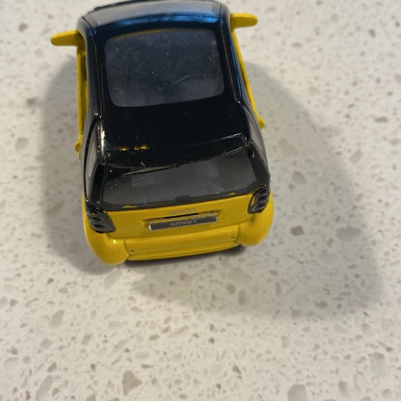 Car Model 1:32 Scale Mini Maisto Smart Fortwo Pull Back Smartcar City Die Cast - Picture 5 of 5